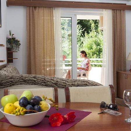 Отель Htp Velika Plaza Улцинь Номер фото